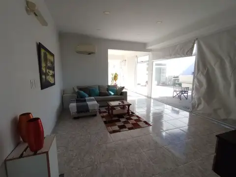 Departamento en Alquiler de 6 ambientes