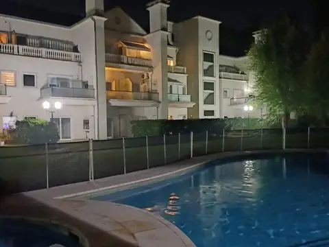 Venta departamento 2 amb .Apto Crédito! Con cochera en Aston village Pilar