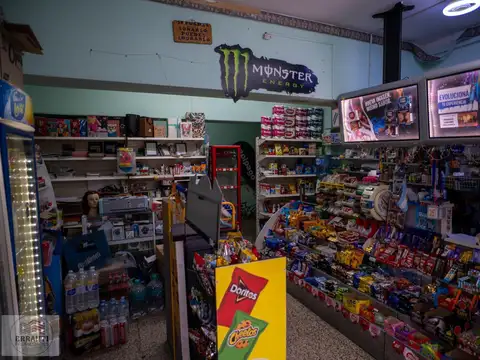 Venta Local en excelente ubicacion de Flores Centro