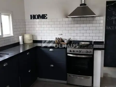 Casa 5 ambientes con 2 baños