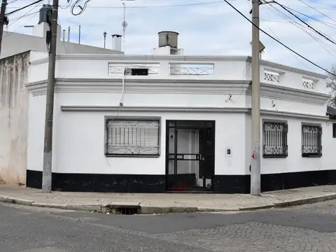 CASA EN VENTA DE 2 DORMITORIOS