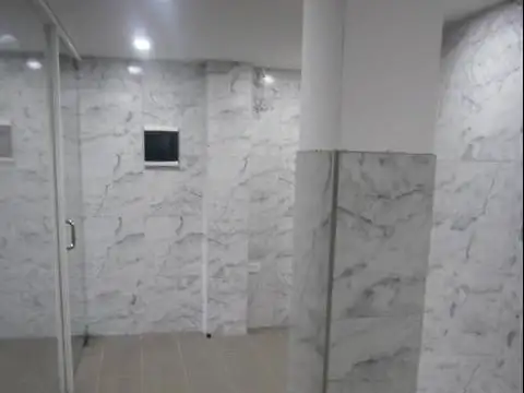 Escalada 100, Piso 2