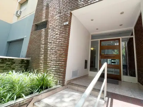 BALBANERA VENTA 2 AMB AL FTE PISO ALTO ZONA ABASTO