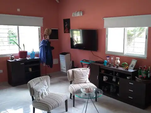 En Venta, Casa en PH, Villa Gesell, Zona Norte.-