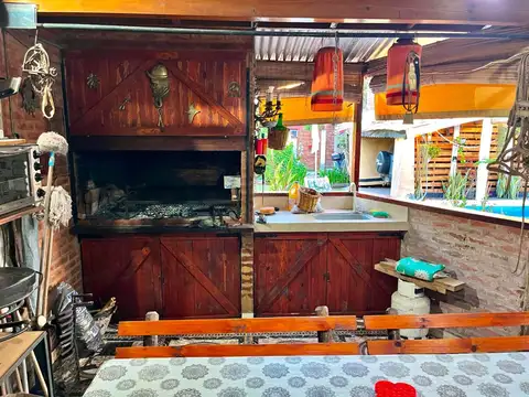 Casa en Venta con 1 cochera