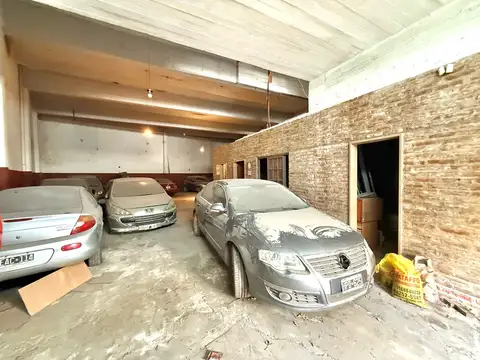 Galpon en Venta 11  mts Frente