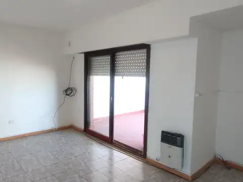 DEPARTAMENTO 2 AMBIENTES CONTRAFRENTE CON TERRAZA