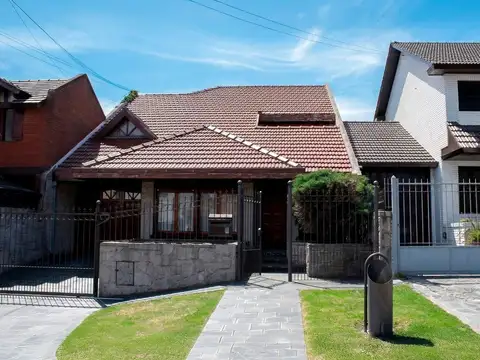 VENTA CASA 5 AMBIENTES COLINAS DE PERALTA RAMOS