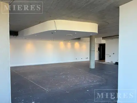 Oficina  en alquiler de 181 m2 en Complejo Urbana Las Lomas,  San Isidro