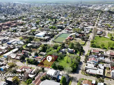 Terreno en Venta. Galpón   Lote. Sup. Total de 727 m2. Con escritura. Centro Campana