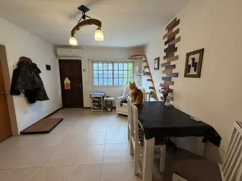 Depto Tipo Casa en Venta de 2 dormitorios
