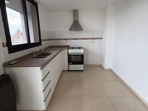 Departamento en Alquiler en San Antonio de Padua, $ 700.000