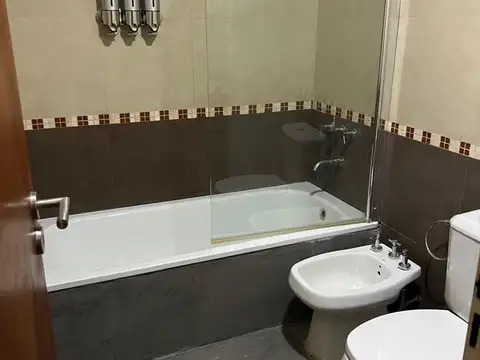 Depto Tipo Casa en Venta de 4 dormitorios