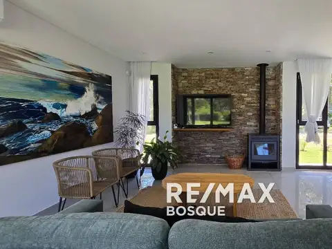 Casa en Venta con 1 cochera