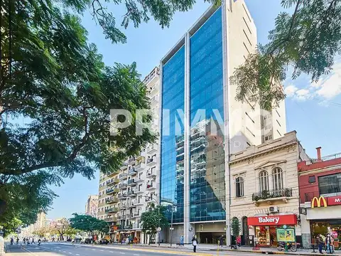 Oficina en Alquiler en Barrio Norte, USD 5.400