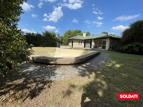 Casa en Venta en Paso del Rey, USD 120.000