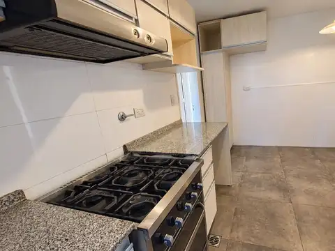 Departamento en Alquiler con 1 cocheras