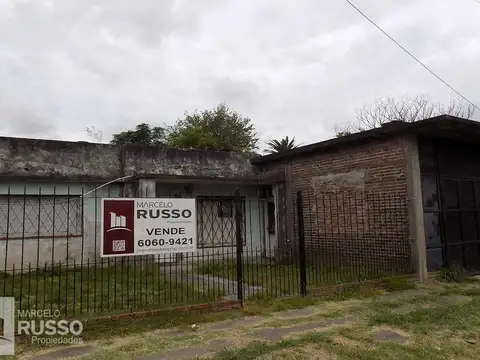 CASA 3 AMBIENTES A RECICLAR – ZONA VERGARA Y GAONA
