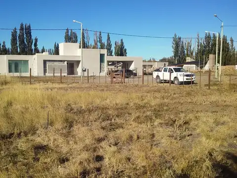 TERRENO EN LOTEO LAS CAÑITAS - SARMIENTO