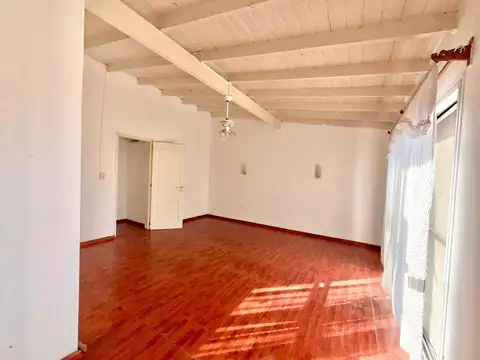 Casa en Alquiler de 3 dormitorios