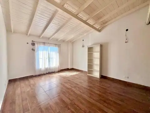 Casa en Alquiler en Bella Vista, $ 1.100.000