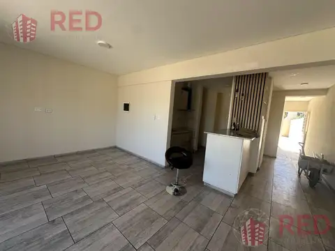 Casa 3 ambientes con 2 baños