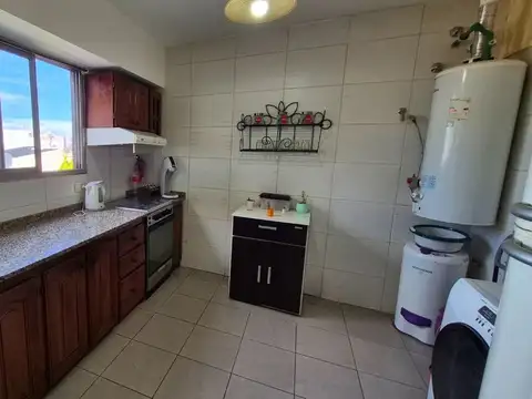 VENTA DEPARTAMENTO 2 AMBIENTES COCHERA S/ EXPENSAS