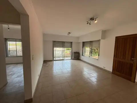 Casa en Alquiler de 3 dormitorios