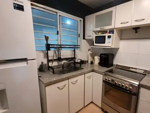 Casa en Alquiler con 2 cocheras