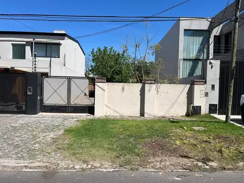 VENTA LOTE CASTELAR NORTE APTO CREDITO