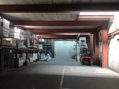 Depósito - Villa Adelina