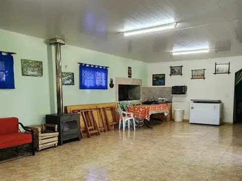 Casa 3 ambientes con 1 baño
