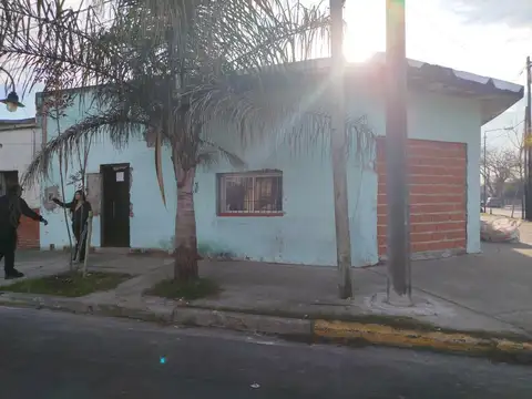 Venta en block - 2 PH + Local - San Fernando.
