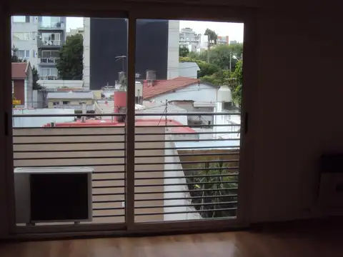 Departamento en Alquiler en Moron, $ 380.000