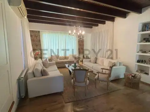 Casa en Venta en El Bosque, USD 650.000
