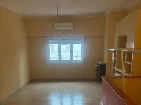 Guido Spano 1200, Piso PA