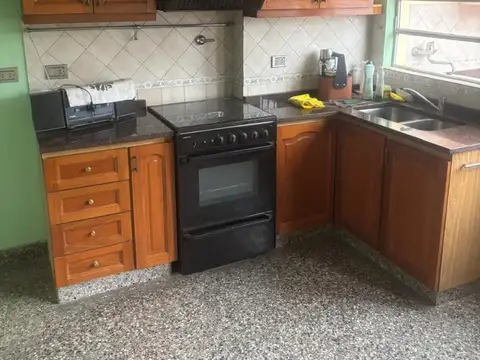 Guido Spano 1200, Piso PA