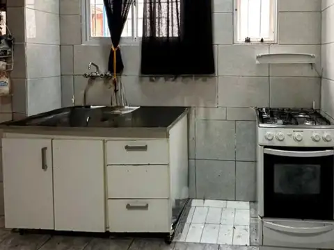 Depto Tipo Casa 3 ambientes con 1 baño