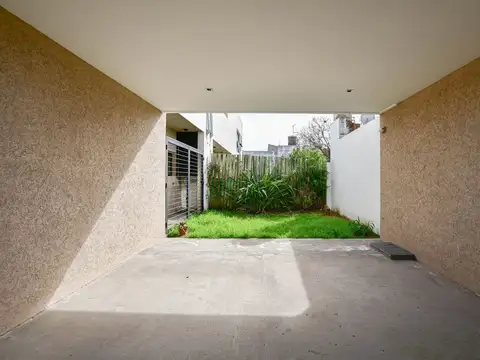 Departamento 4 ambientes con 3 baños