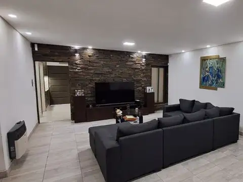 Casa en Venta en Luzuriaga, USD 178.000