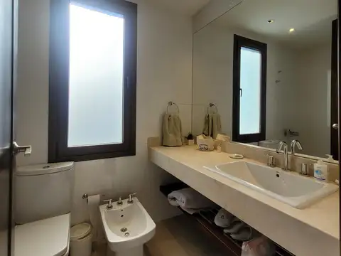 Impecable casa en Barbarita a la laguna