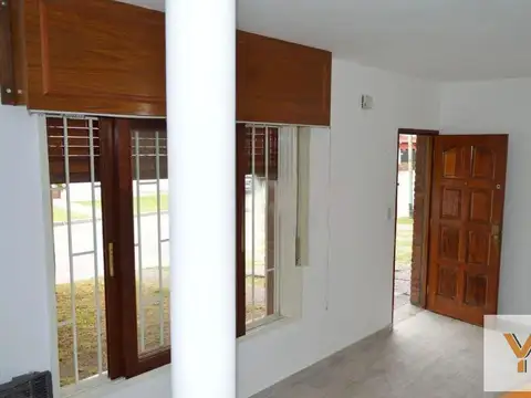 Dúplex en venta - 2 dormitorios 2 baños - Cochera - 110mts2 - Gambier, La Plata