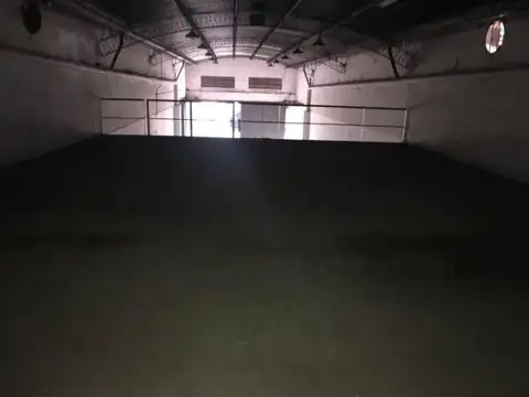 Galpon en Venta 8  mts Frente