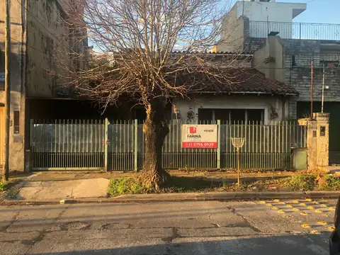 Excelente oportunidad - LOTE doble frente sobre Colectora Oeste.