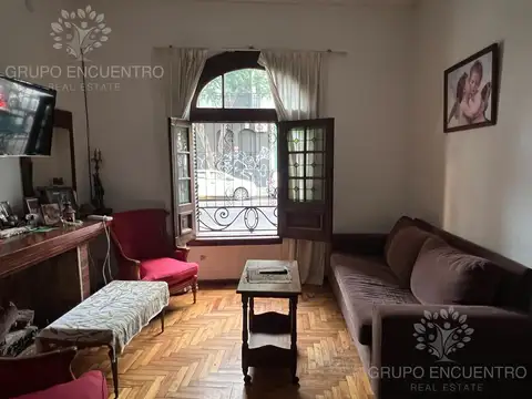 Casa 5 ambientes con 1 baño