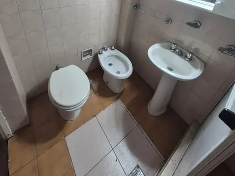 PH 4 AMBIENTES EN VENTA VERSALLES TERRAZA