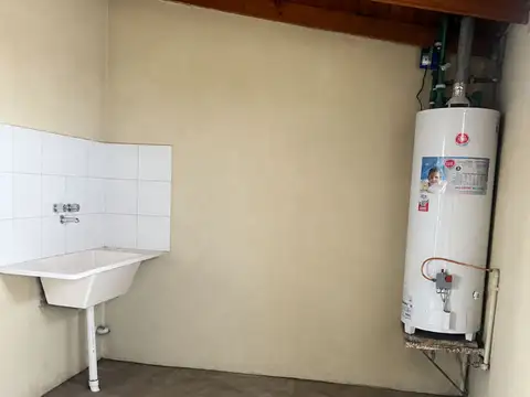 Depto Tipo Casa en Alquiler en Villa Santos Tesei, $ 790.000