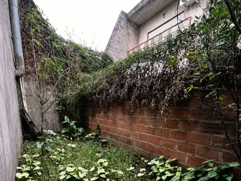 Depto Tipo Casa en Alquiler de 3 ambientes