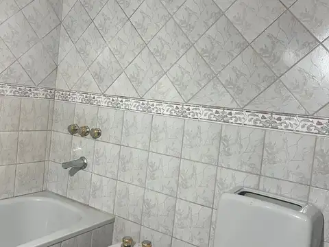 Depto Tipo Casa en Alquiler 56 años