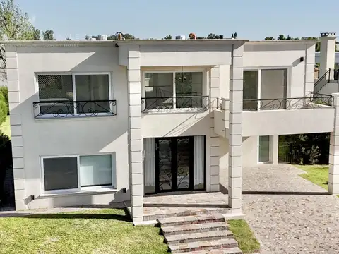 Casa de 5 Ambientes en Venta y Alquiler en La Reserva Cardales